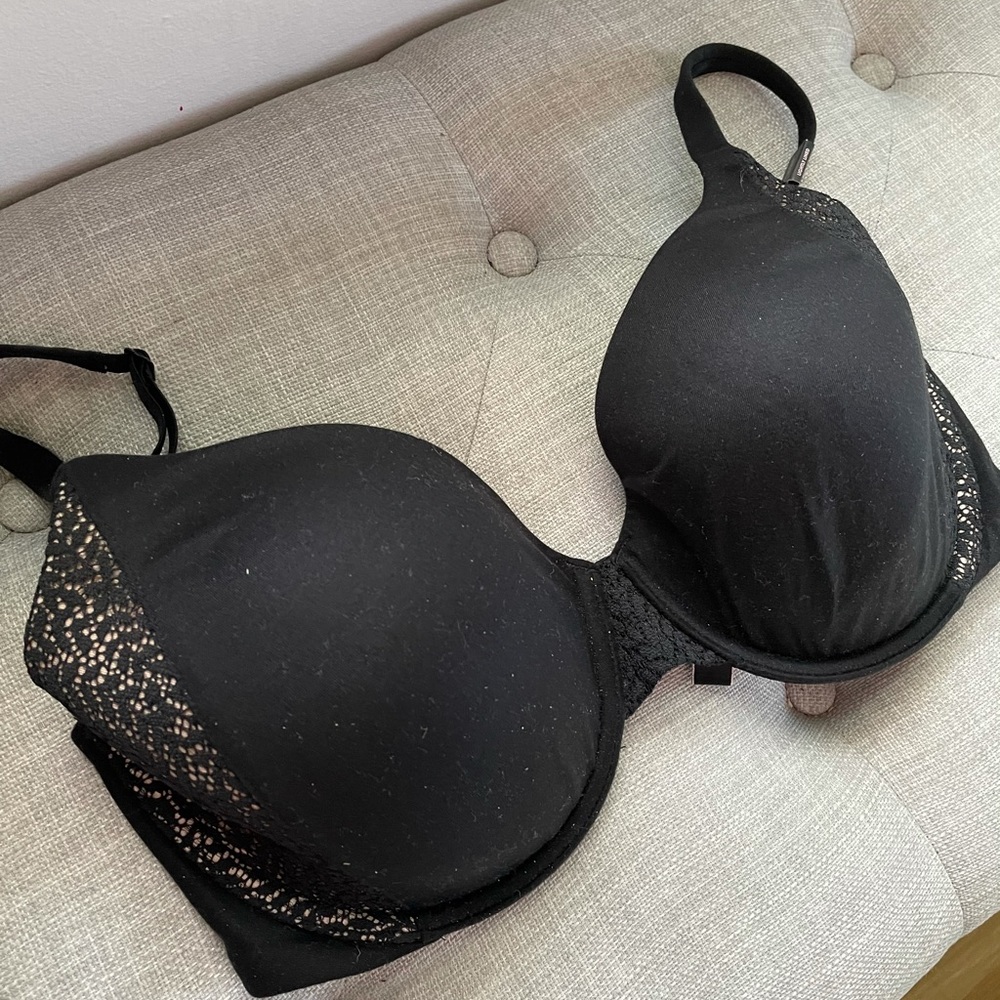 Body by Victoria lined lace bra